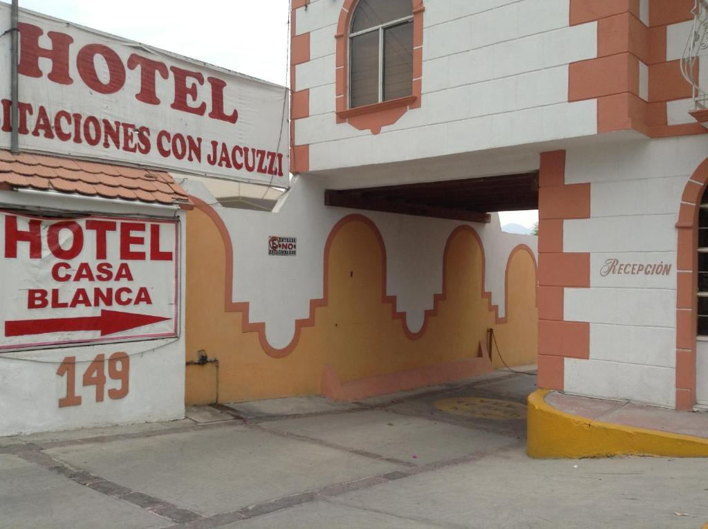 Hotel Casa Blanca Ixmiquilpan Zewnętrze zdjęcie